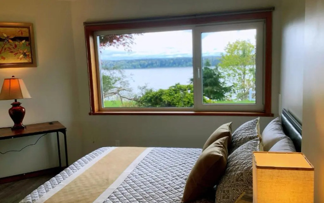 Stunning Ocean Mountain View 3 BR Suite