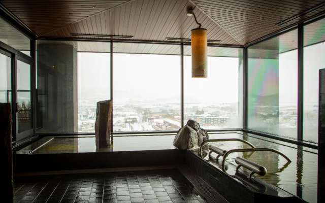 LA VISTA Furano Hills Hot Springs