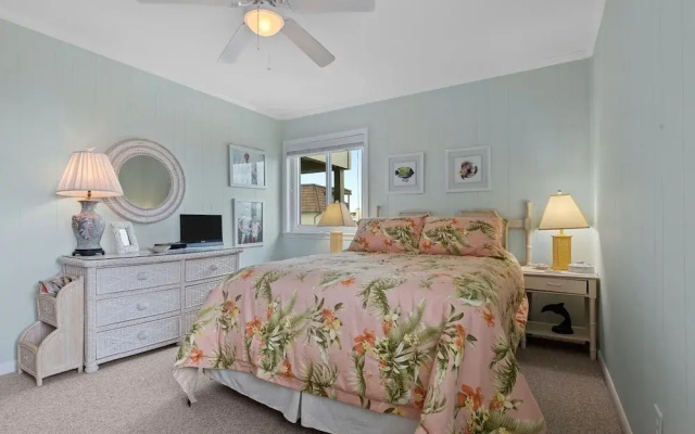 Southwinds J12 2 Bedroom Condo by RedAwning