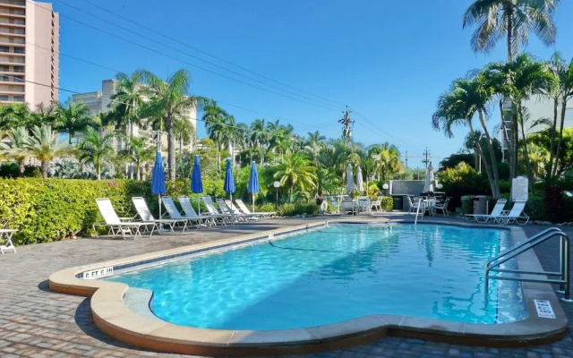 Relaxing Inland Condo With Pool and Steps to Beach