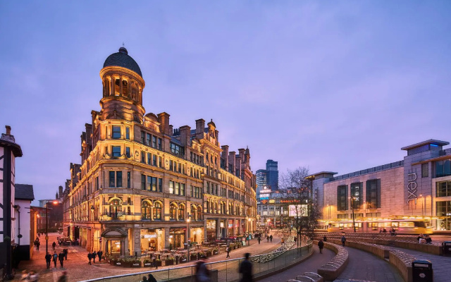 Апарт-отель Roomzzz Manchester Victoria