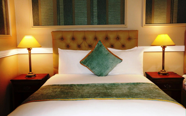 The Residents Hotel
