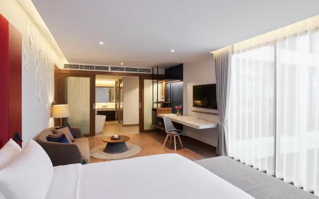 Centara Life Hotel Bangkok Phra Nakhon