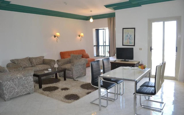 Dexon – Roma Hotel