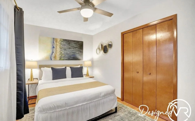 Stunning Waterfront 3BR with Heated POOL