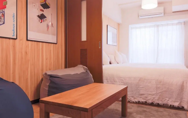 Grand Court Namba 605