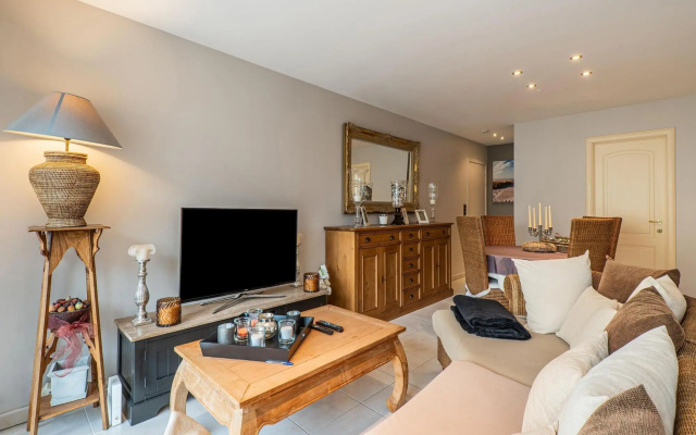 Beachfront apartment in Blankenberge with balcony