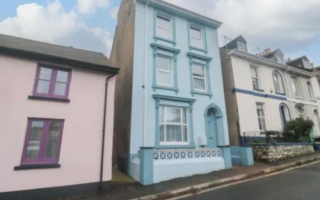 Dunholme House