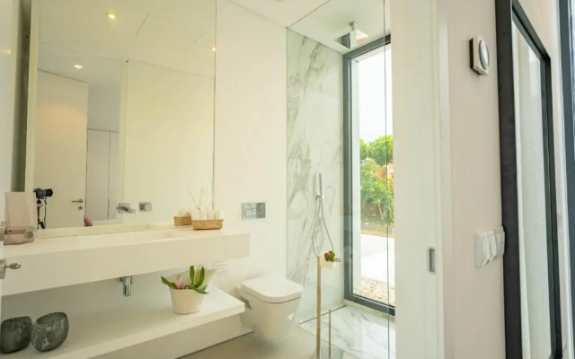 ONE SIX Villa in Vilamoura