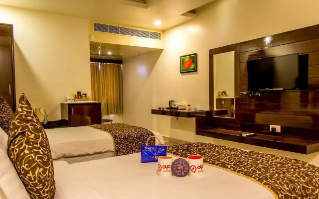 OYO 1302 Hotel Green Apple