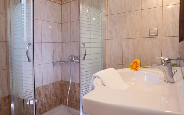 Pantheon & Danae Luxury Villas