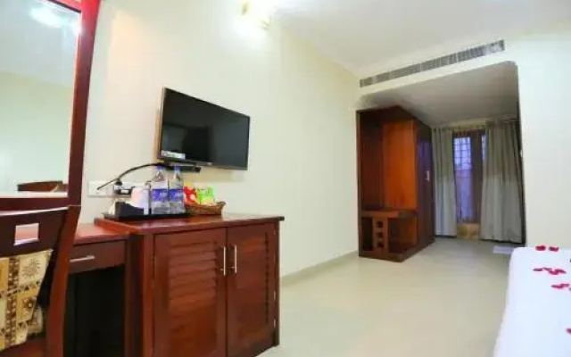 Hotel white city