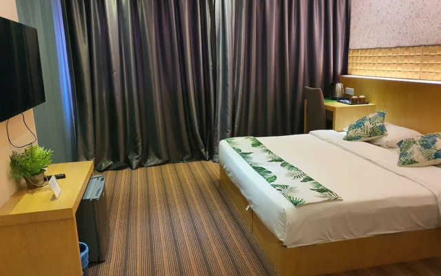 Grandeur Hotel and Spa