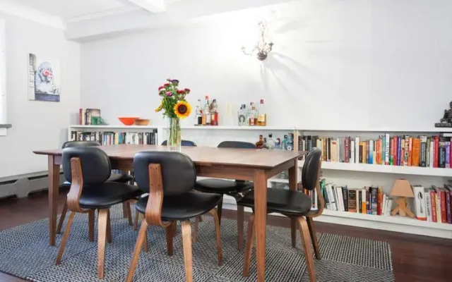 Downtown East by onefinestay