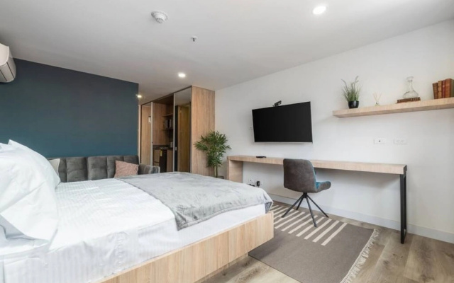 Go Living Suites - 1305