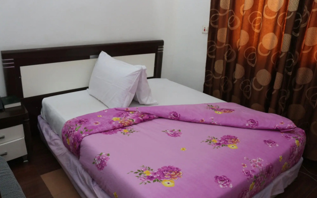 Crystalem Luxury Hotel