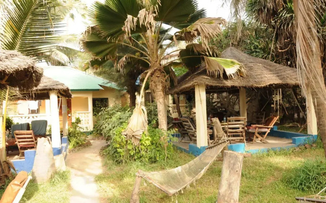 Leybato Hotel