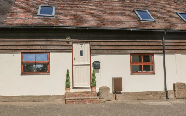 Old Hall Barn 3