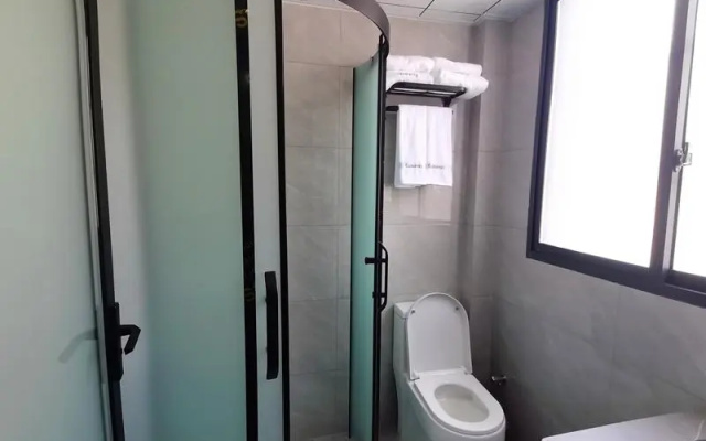 Jun Hotel Hubei Xianning Tongshan County Laoyizhong Commercial Center
