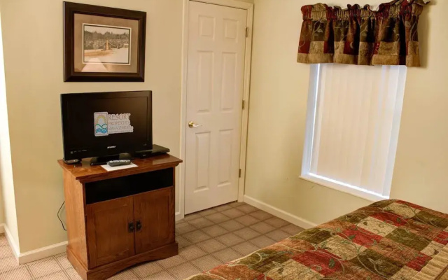 Whispering Pines 424