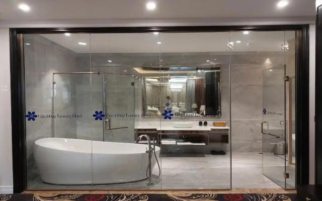 Cua Dong Luxury Hotel