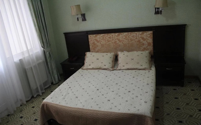 Отель Consul