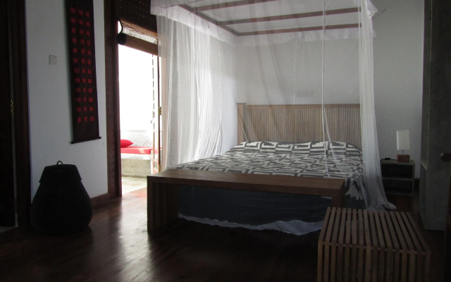 Isana Beach House