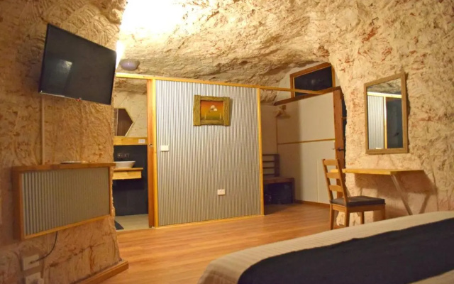Dug Out B&B