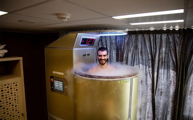 X Bionic Hotel