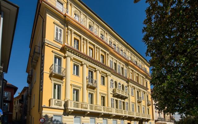 Отель Europalace Hotel Италия, Вербания - отзывы, цены и фото номеров - забронировать отель Europalace Hotel онлайн вид на фасад