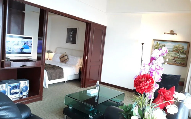 Kl Summer Suite at Times Square