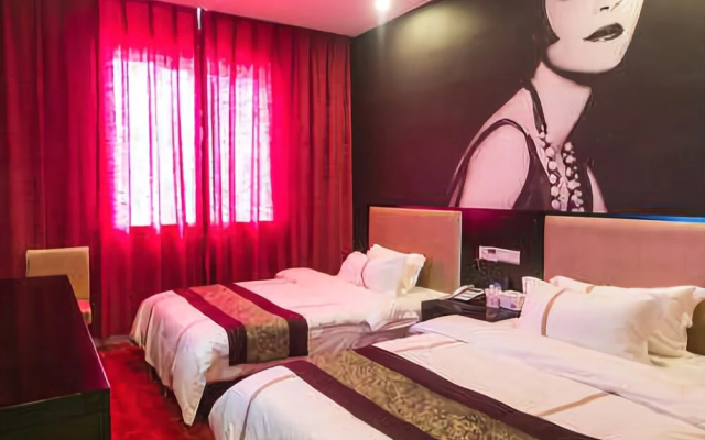 A8 Boutique Theme Hotel