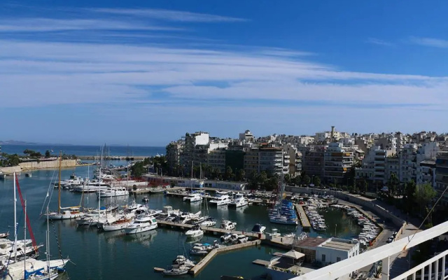 Piraeus Apartment with Endless View
