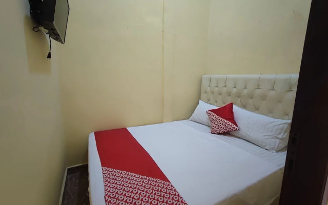 OYO 93591 Penginapan Dvn & Tmy Pangkalan Balai