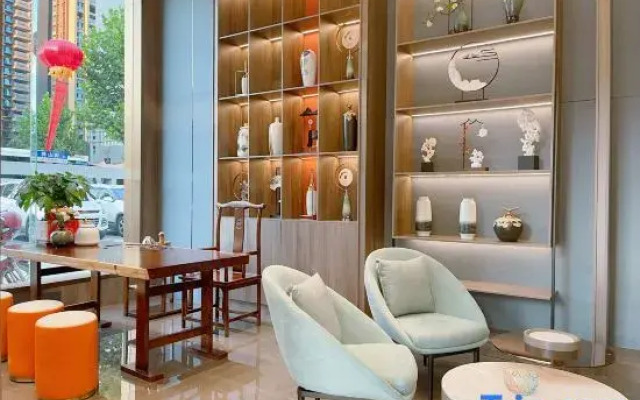 HEBE Zhenyue Hotel (Jixing Financial Plaza)