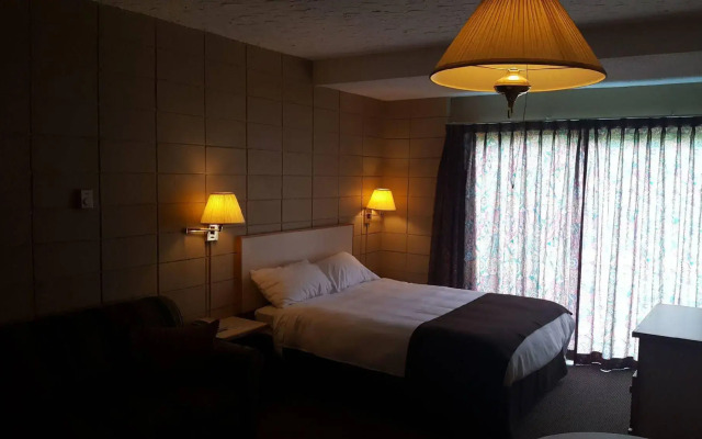 Airport Inn