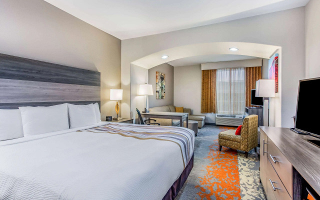 La Quinta Inn & Suites by Wyndham Andrews