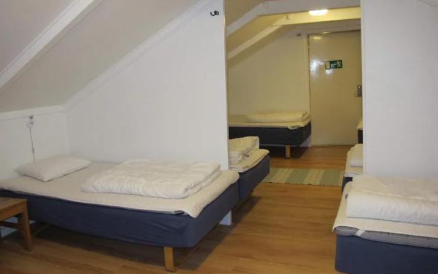 Spacious Holiday Home for 8