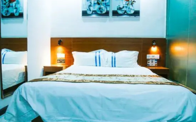 Zhengyang Palace Hotel (Shijiazhuang Hongqi Street Store)