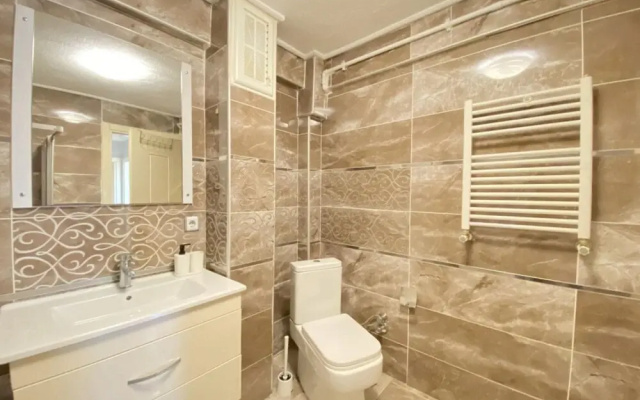 Lovely Flat With Central Location in Fatih