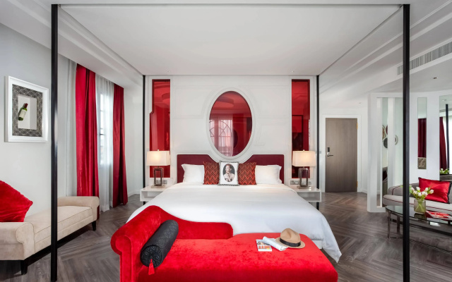 La Seine Boutique Hotel