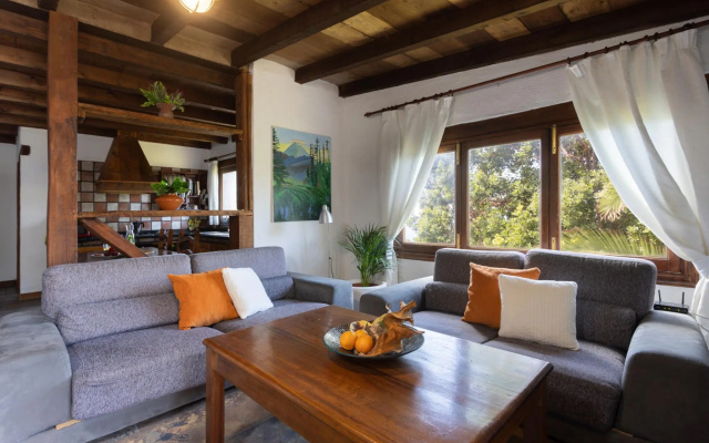 Home2Book Charming Nature Casa Aurora