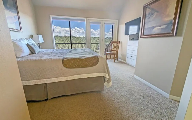 River Ridge 423a 2 Bedroom Condo