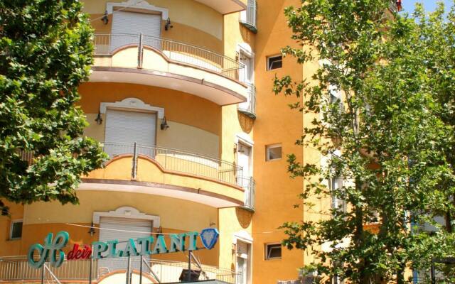 Hotel Dei Platani вид на фасад
