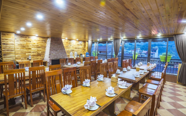 Sapa Full House Hotel