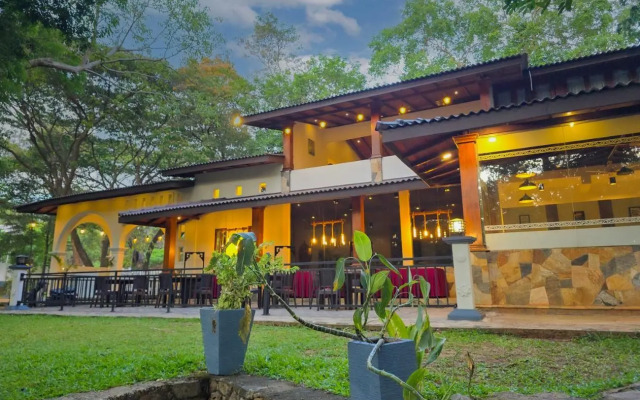 Grand Kalundawa Resort