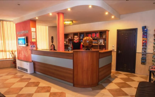 Hotel Akvaya