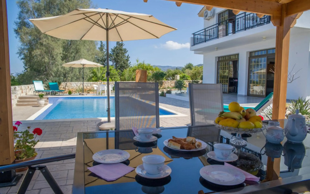 Savvas Villa