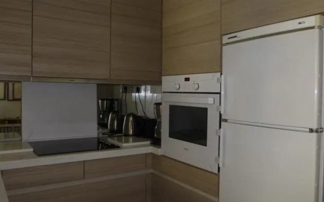 One Bedroom Drap DOr