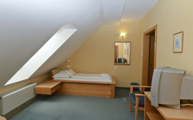 Hotel Unicornis
